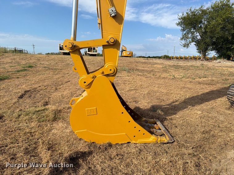 image for item FN3525 2019 Caterpillar 326F L excavator