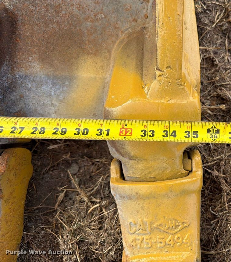 image for item FN3525 2019 Caterpillar 326F L excavator