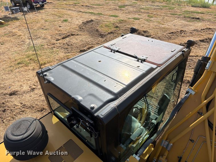 image for item FN3525 2019 Caterpillar 326F L excavator