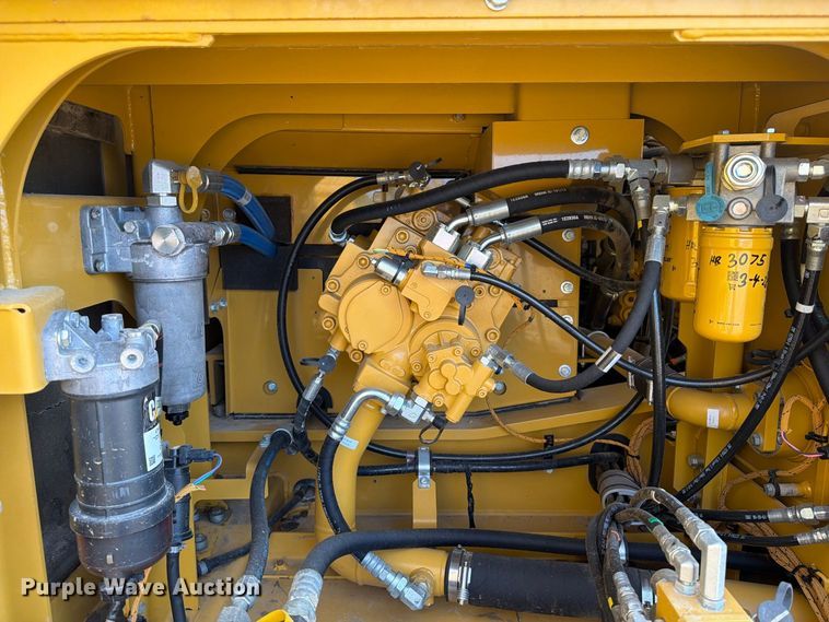 image for item FN3525 2019 Caterpillar 326F L excavator