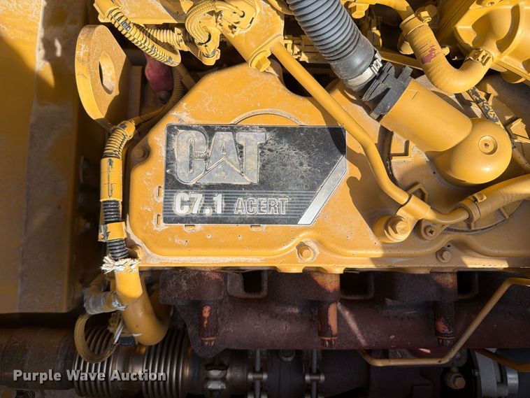 image for item FN3525 2019 Caterpillar 326F L excavator