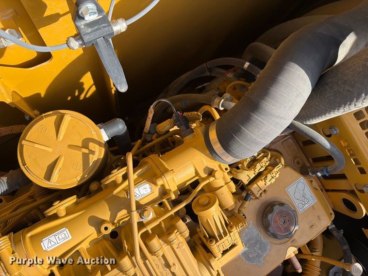 image for item FN3525 2019 Caterpillar 326F L excavator
