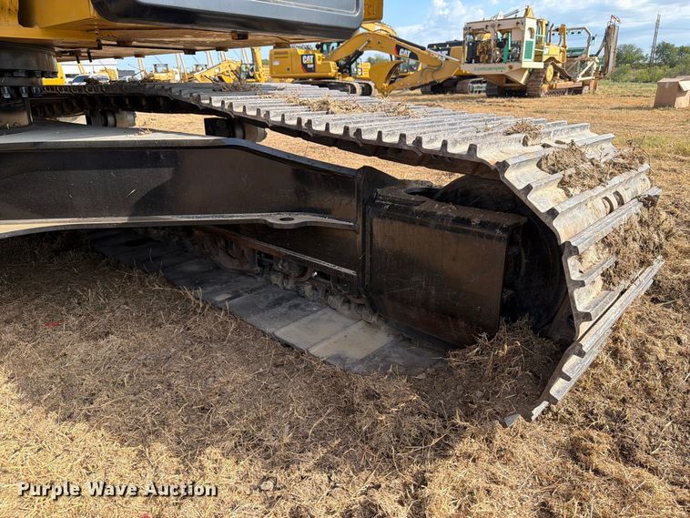 image for item FN3525 2019 Caterpillar 326F L excavator