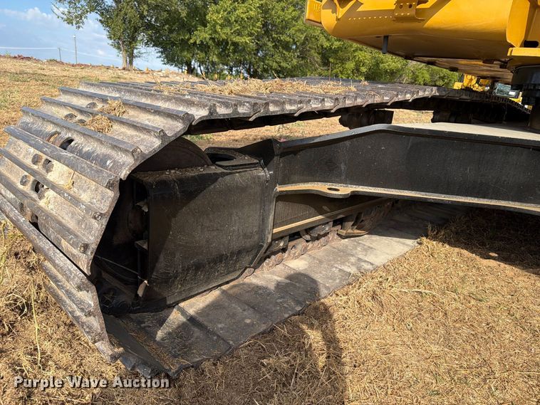 image for item FN3525 2019 Caterpillar 326F L excavator