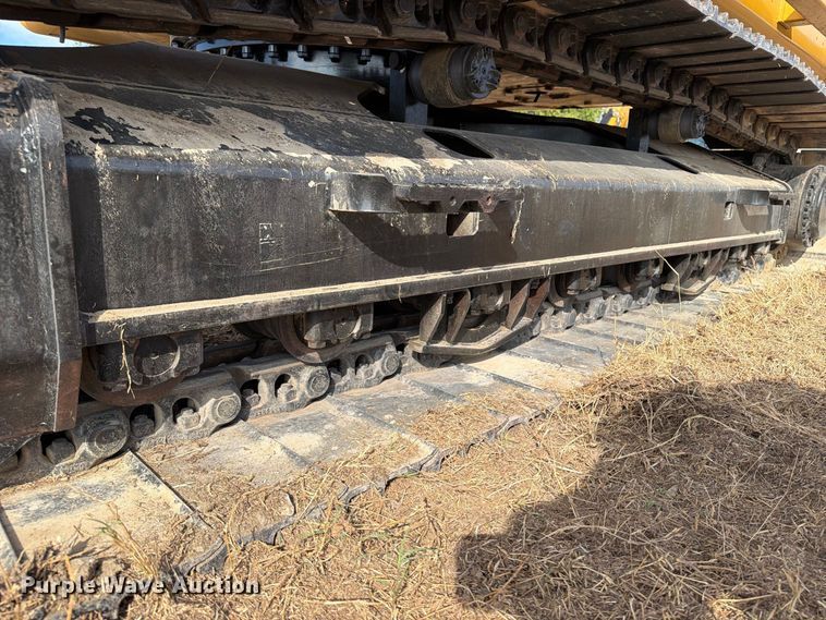 image for item FN3525 2019 Caterpillar 326F L excavator