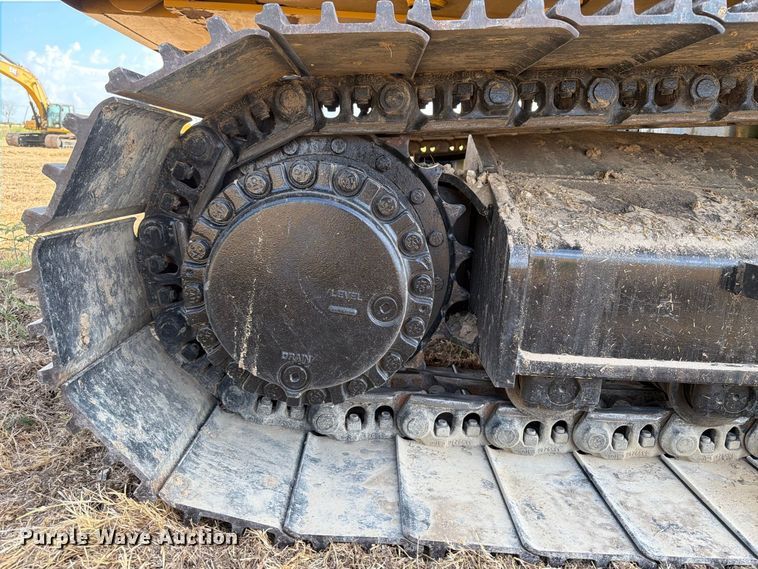 image for item FN3525 2019 Caterpillar 326F L excavator
