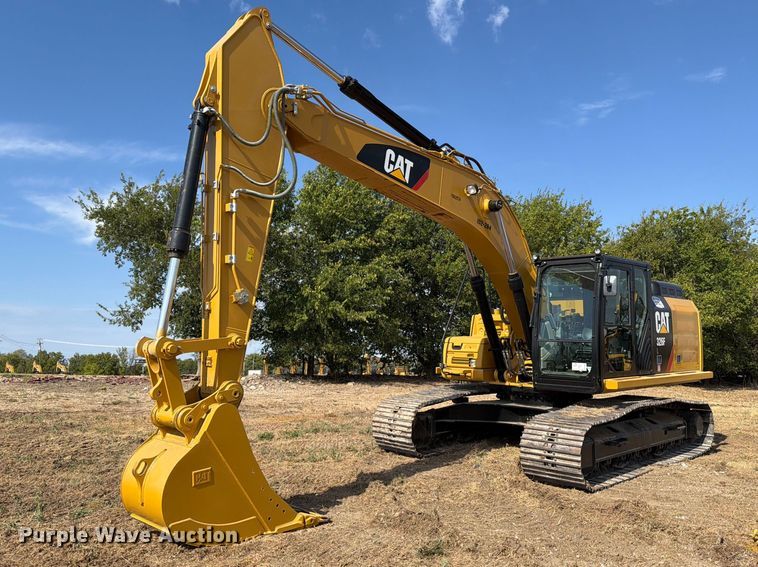 image for item FN3526 2019 Caterpillar 326F L excavator