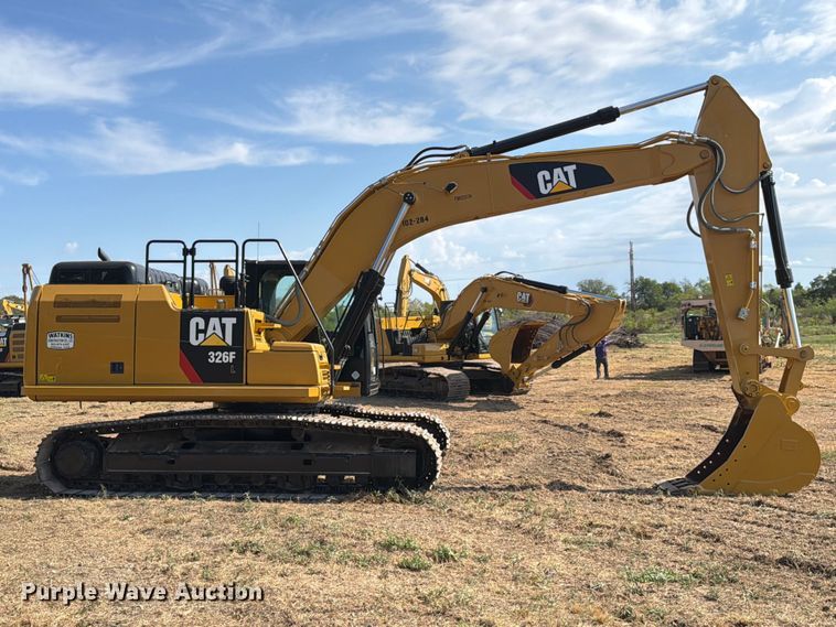 image for item FN3526 2019 Caterpillar 326F L excavator