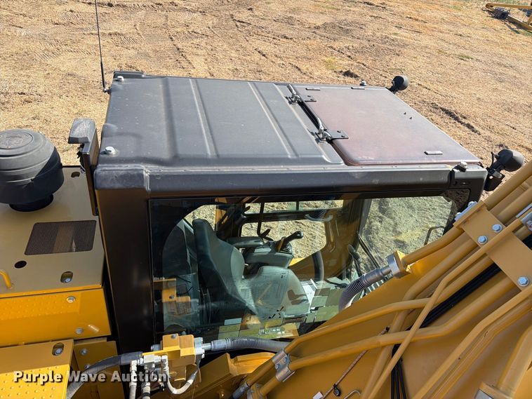 image for item FN3526 2019 Caterpillar 326F L excavator