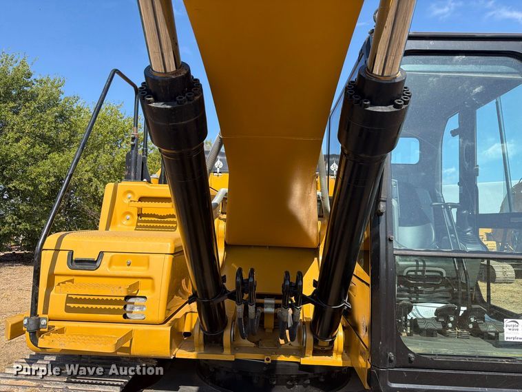 image for item FN3526 2019 Caterpillar 326F L excavator