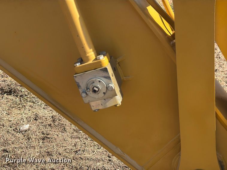 image for item FN3526 2019 Caterpillar 326F L excavator