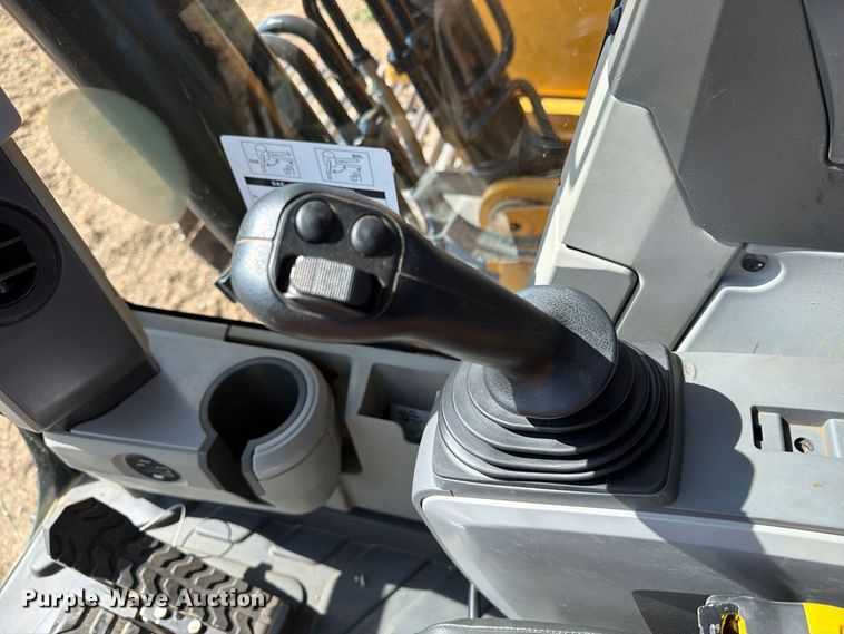image for item FN3526 2019 Caterpillar 326F L excavator