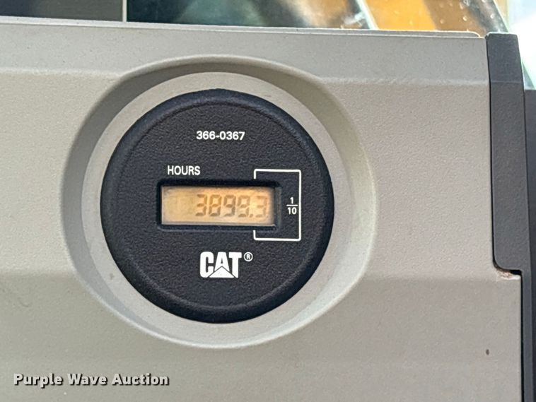 image for item FN3526 2019 Caterpillar 326F L excavator
