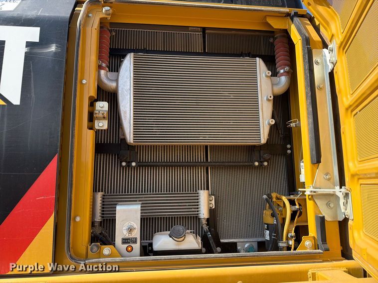 image for item FN3526 2019 Caterpillar 326F L excavator