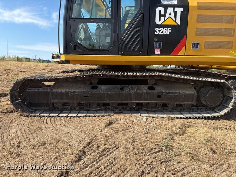 image for item FN3526 2019 Caterpillar 326F L excavator