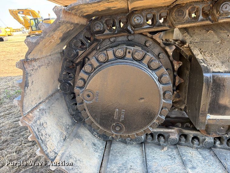 image for item FN3526 2019 Caterpillar 326F L excavator