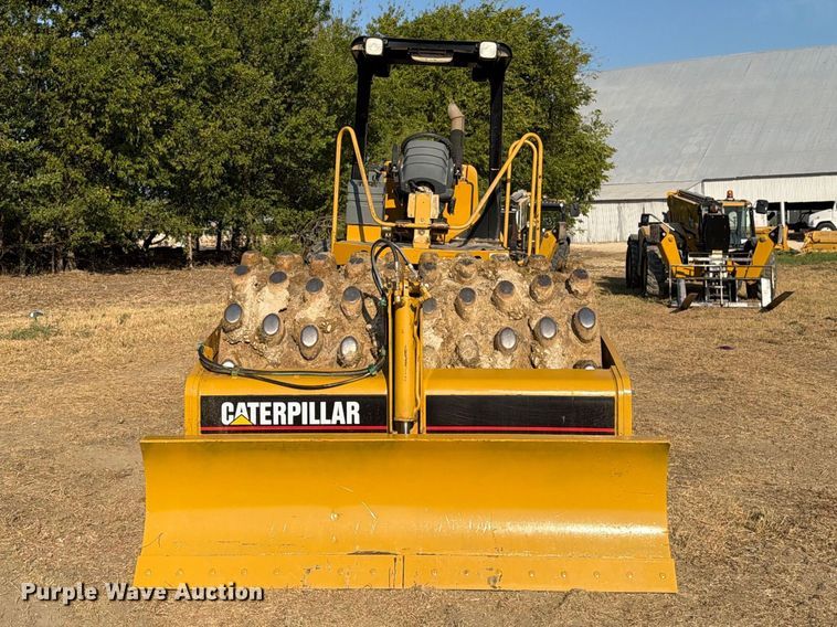 2004 Caterpillar CP-563E