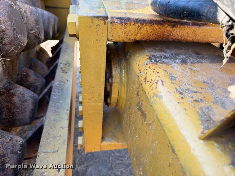2004 Caterpillar CP-563E
