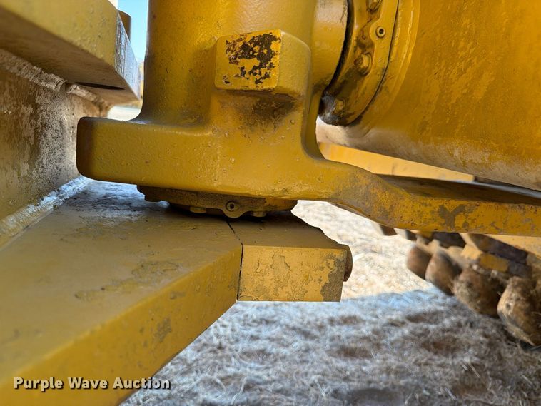 2004 Caterpillar CP-563E