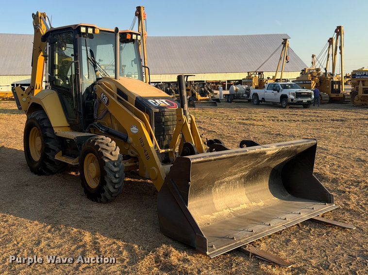 2022 Caterpillar 420IT