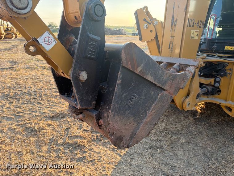 2022 Caterpillar 420IT