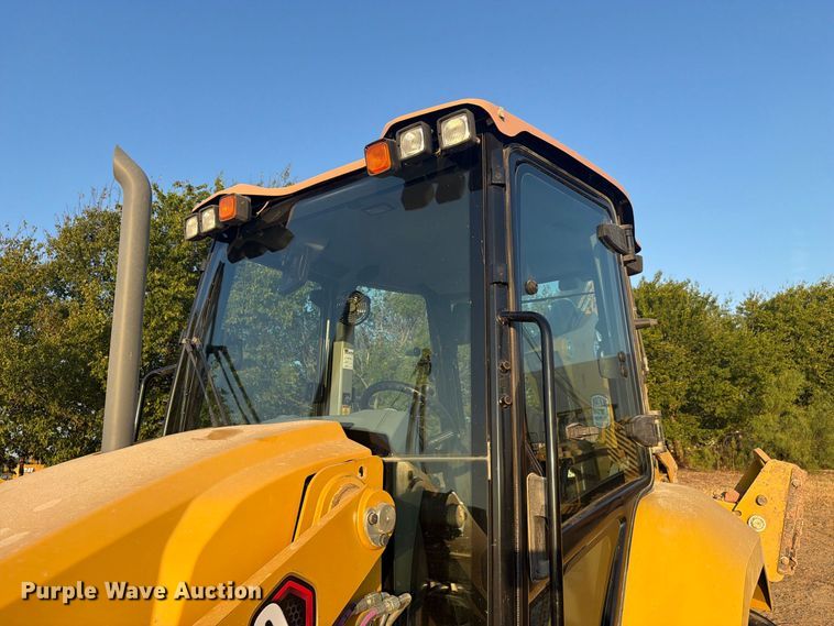 2022 Caterpillar 420IT