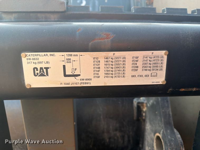 2022 Caterpillar 420IT