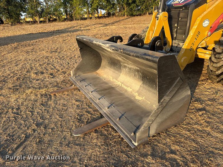 2022 Caterpillar 420IT