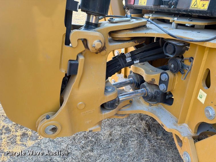 2022 Caterpillar 420IT