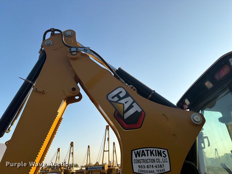 2022 Caterpillar 420IT