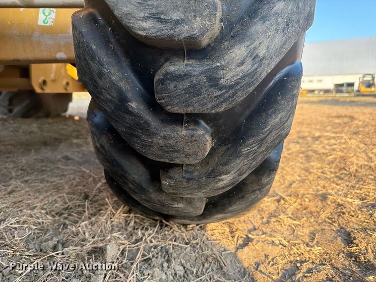 2022 Caterpillar 420IT