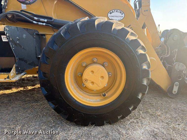 2022 Caterpillar 420IT