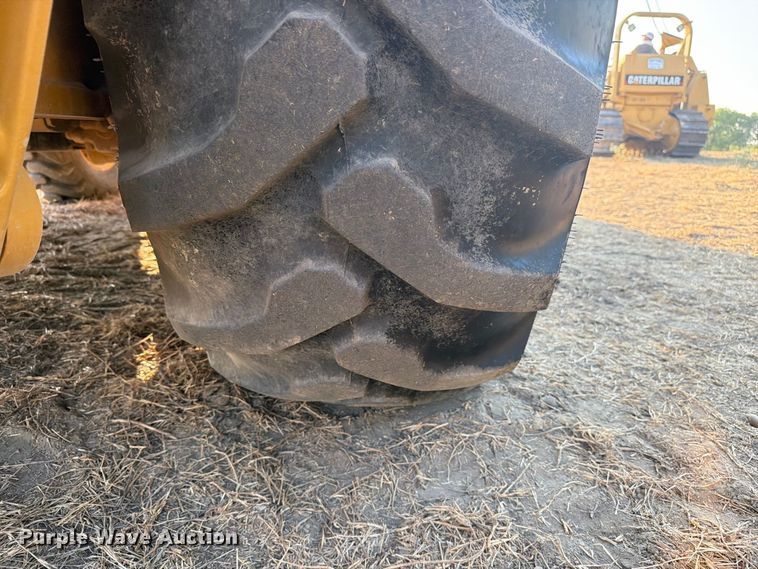 2022 Caterpillar 420IT