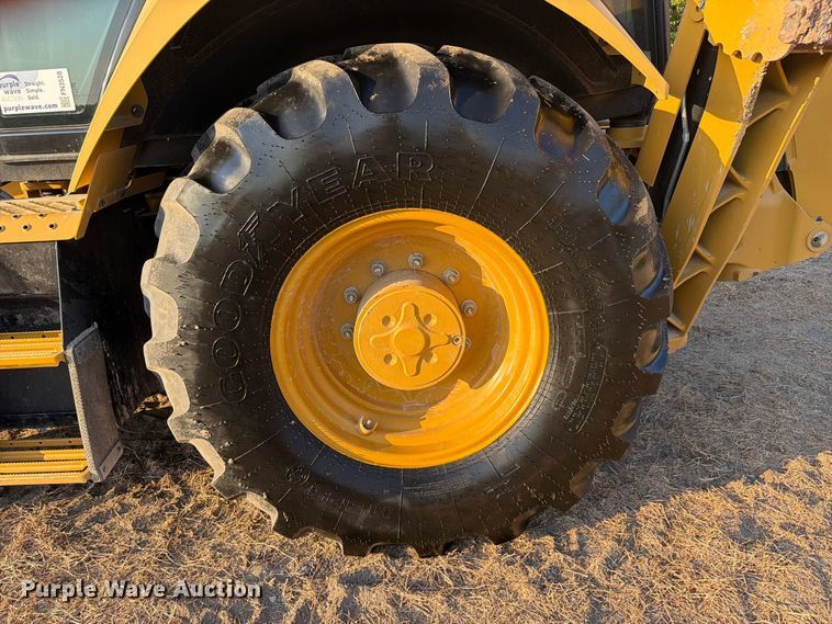 2022 Caterpillar 420IT