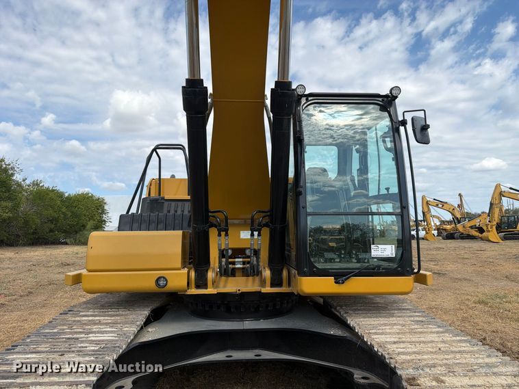 image for item FN3530 2021 Caterpillar 330 excavator