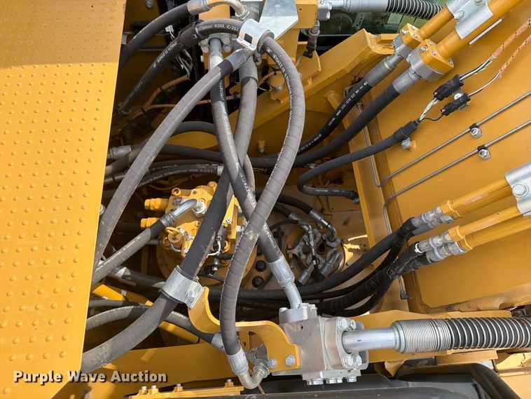 image for item FN3530 2021 Caterpillar 330 excavator