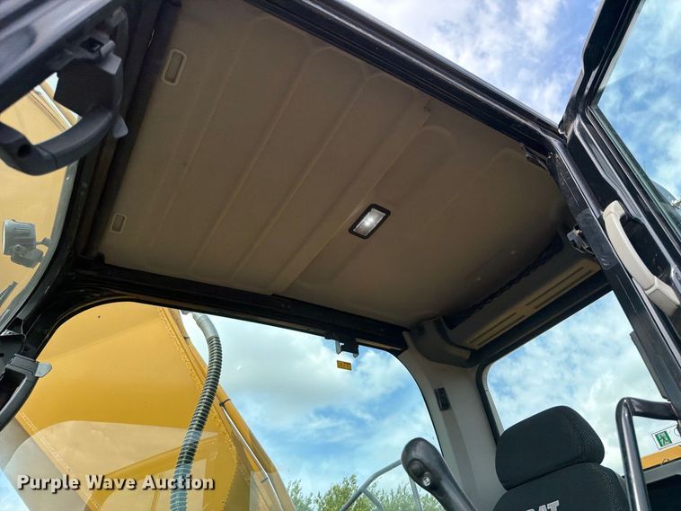image for item FN3530 2021 Caterpillar 330 excavator