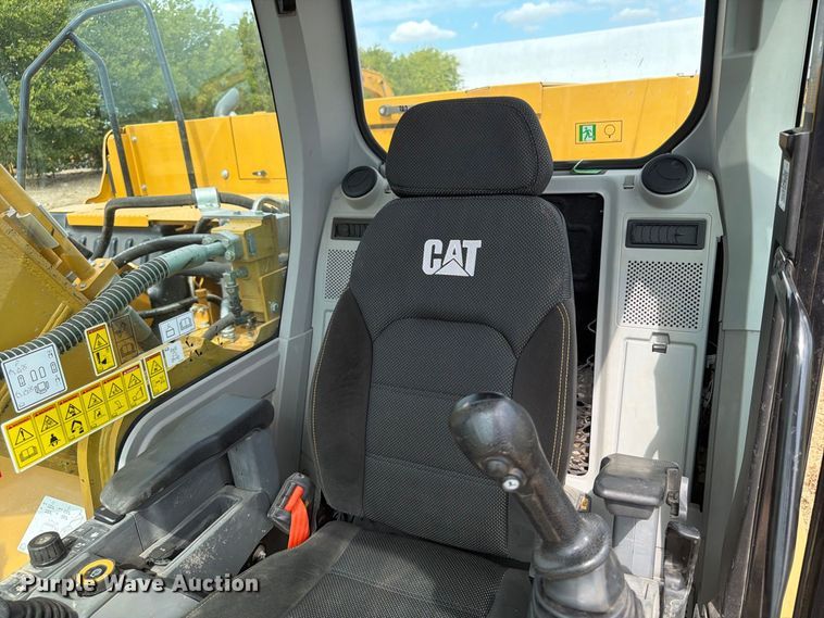 image for item FN3530 2021 Caterpillar 330 excavator