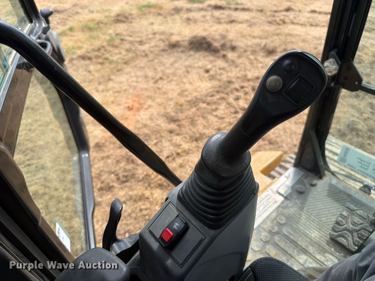 image for item FN3530 2021 Caterpillar 330 excavator