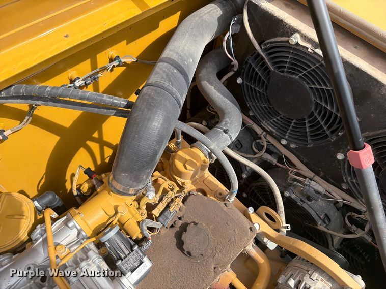 image for item FN3530 2021 Caterpillar 330 excavator