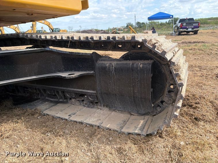 image for item FN3530 2021 Caterpillar 330 excavator