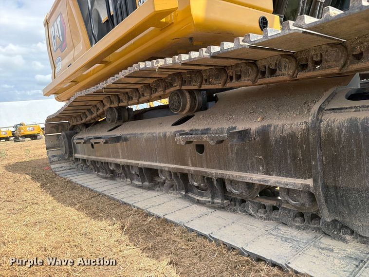 image for item FN3530 2021 Caterpillar 330 excavator