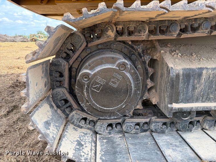 image for item FN3530 2021 Caterpillar 330 excavator
