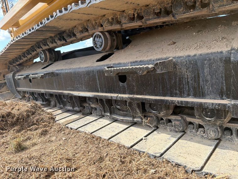 image for item FN3530 2021 Caterpillar 330 excavator