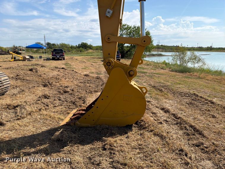 image for item FN3531 2020 Caterpillar 330 GC excavator