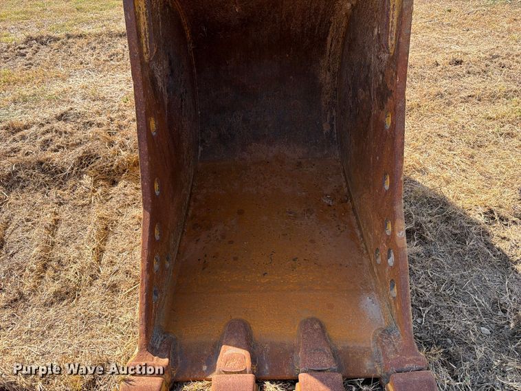 image for item FN3531 2020 Caterpillar 330 GC excavator