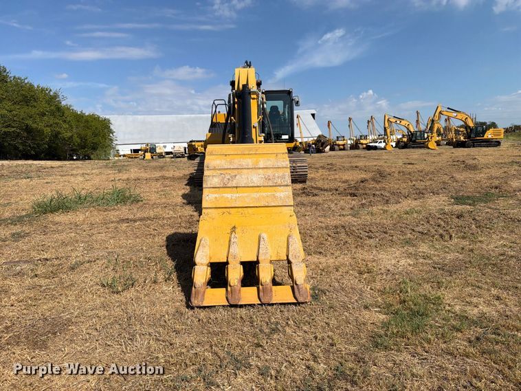 image for item FN3531 2020 Caterpillar 330 GC excavator