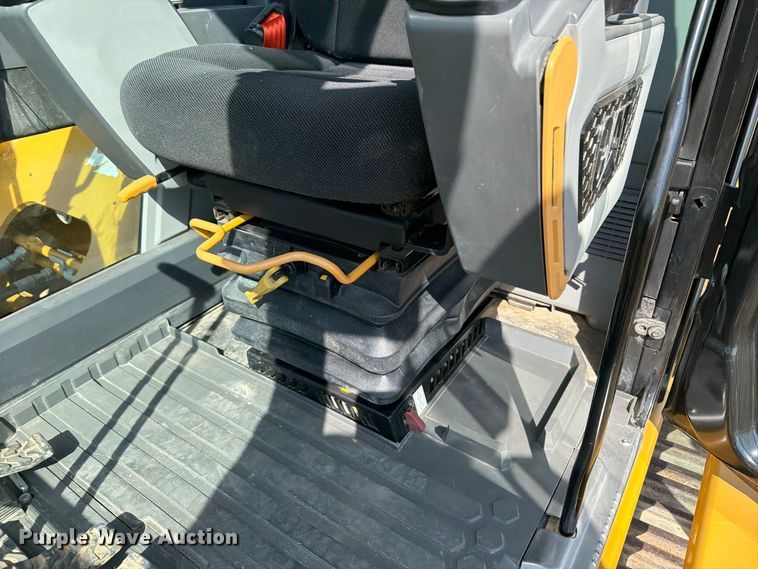 image for item FN3531 2020 Caterpillar 330 GC excavator