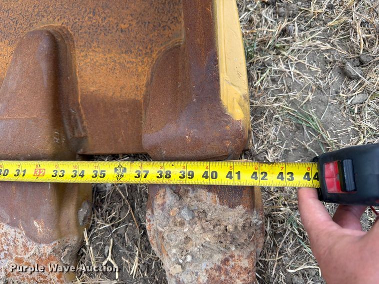 image for item FN3532 2023 Caterpillar 330 TC excavator