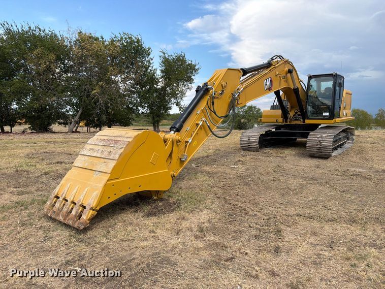 image for item FN3532 2023 Caterpillar 330 TC excavator
